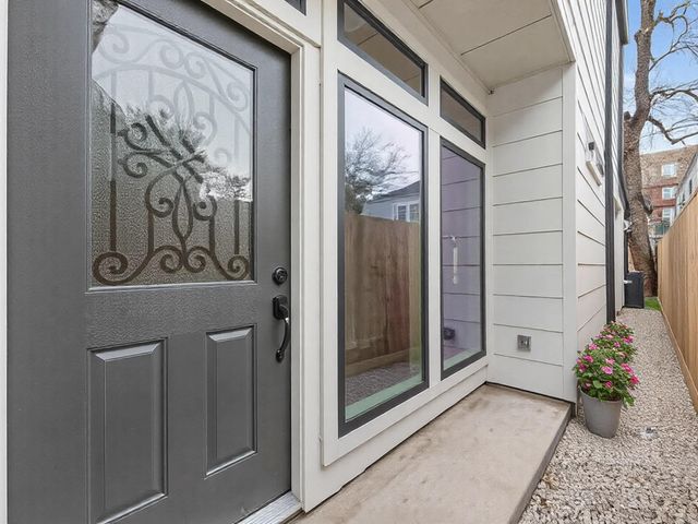 1319 W Bell Street, Houston, TX 77019