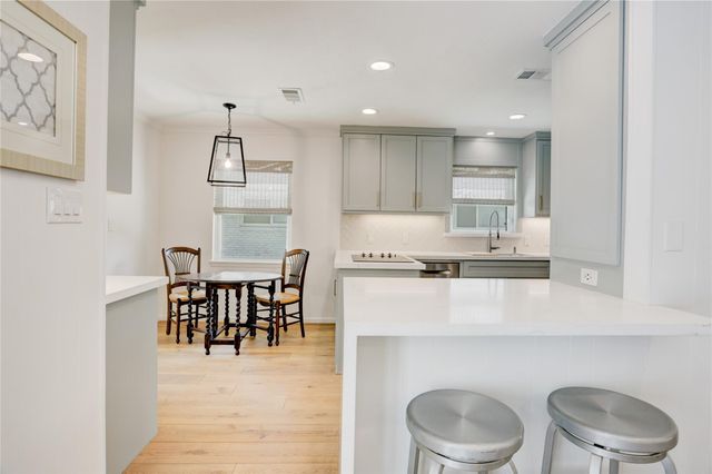 4605 Kingfisher Drive, Houston, TX 77035