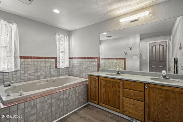 8605 Eaglenest Road, Sparks, NV 89436