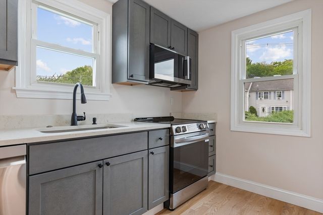 53 Colonel Bell Dr 53, Brockton, MA 02301