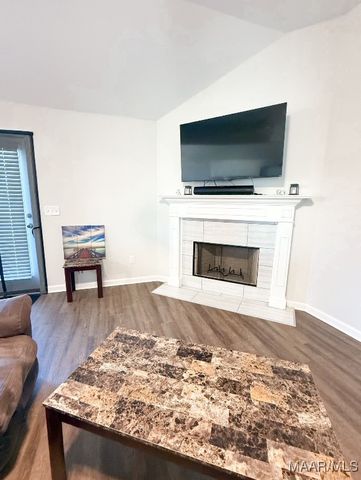 1843 Landing Place Way, Deatsville, AL 36022