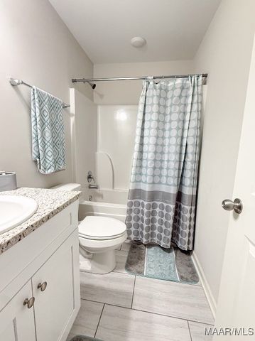 1843 Landing Place Way, Deatsville, AL 36022