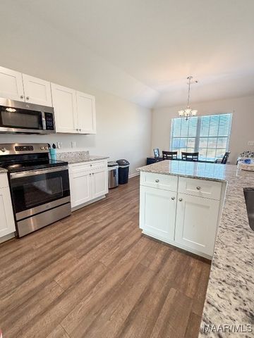 1843 Landing Place Way, Deatsville, AL 36022