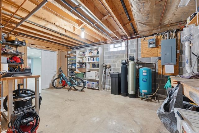 9946 Etling Drive, Marshallville, OH 44645