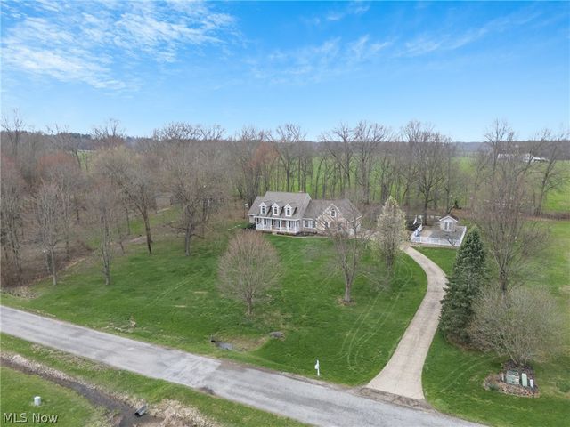 9946 Etling Drive, Marshallville, OH 44645