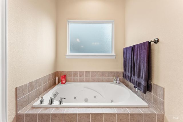 10756 Cocoon Ct., Nampa, ID 83687