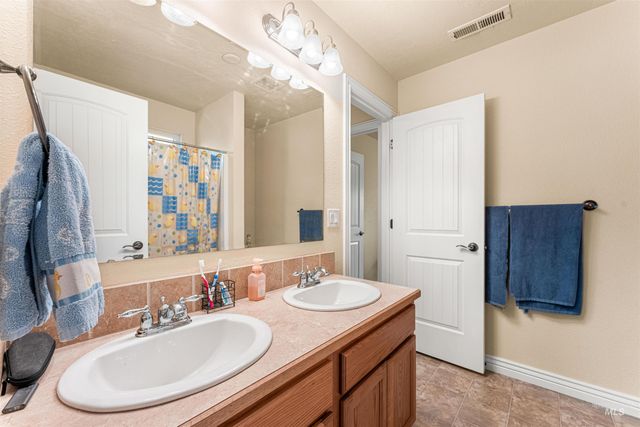 10756 Cocoon Ct., Nampa, ID 83687