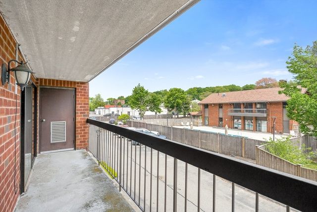 159 Main Street 11C, Stoneham, MA 02180