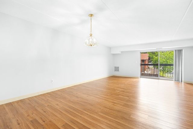 159 Main Street 11C, Stoneham, MA 02180