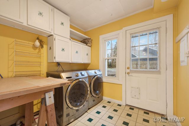 1354 Waukazoo Drive, Holland, MI 49424