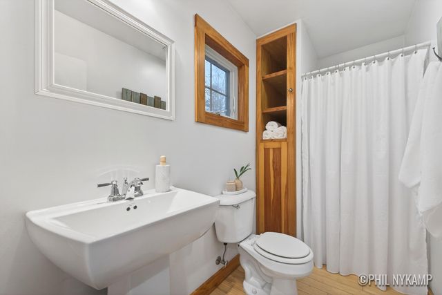 1354 Waukazoo Drive, Holland, MI 49424