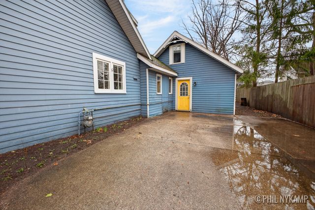 1354 Waukazoo Drive, Holland, MI 49424