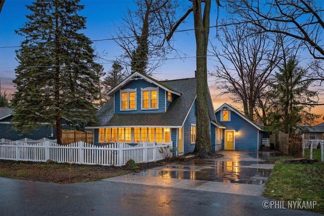 1354 Waukazoo Drive, Holland, MI 49424