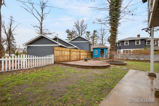 1354 Waukazoo Drive, Holland, MI 49424