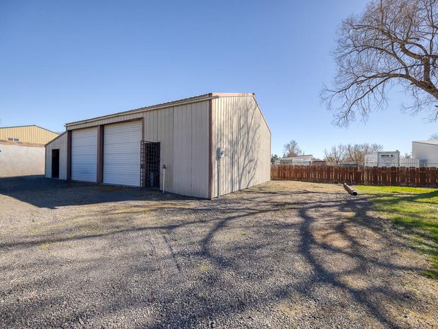 3440 Boardman Avenue, Klamath Falls, OR 97603