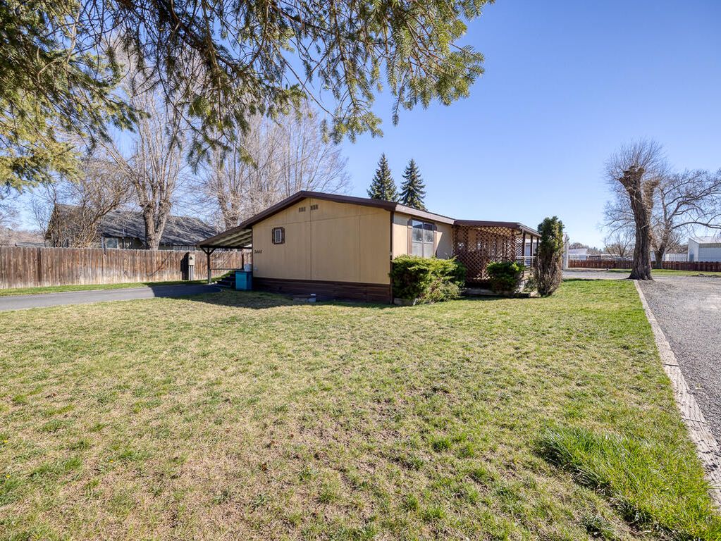3440 Boardman Avenue, Klamath Falls, OR 97603