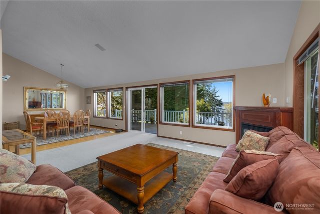 5023 Cooper Point Road NW, Olympia, WA 98502