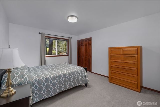 5023 Cooper Point Road NW, Olympia, WA 98502