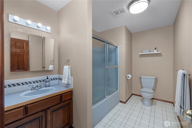 5023 Cooper Point Road NW, Olympia, WA 98502