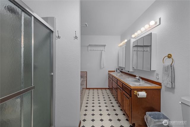 5023 Cooper Point Road NW, Olympia, WA 98502