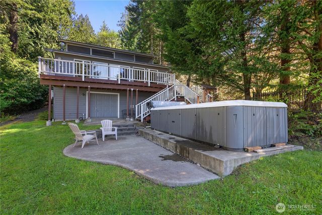 5023 Cooper Point Road NW, Olympia, WA 98502