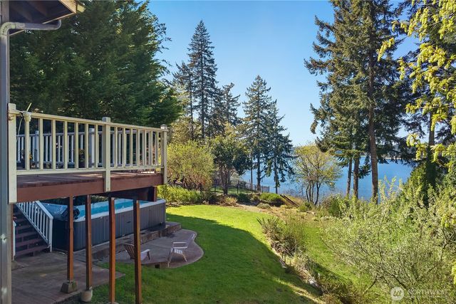 5023 Cooper Point Road NW, Olympia, WA 98502