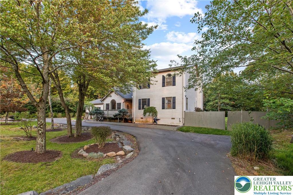 1488 Clover Road, Tunkhannock Twp, PA 18334