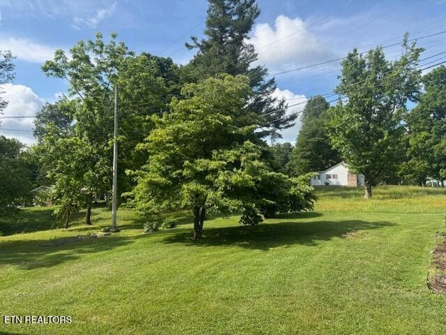 2721 Lantana Rd, Crossville, TN 38572