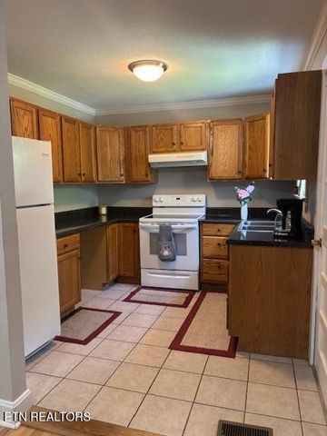 2721 Lantana Rd, Crossville, TN 38572