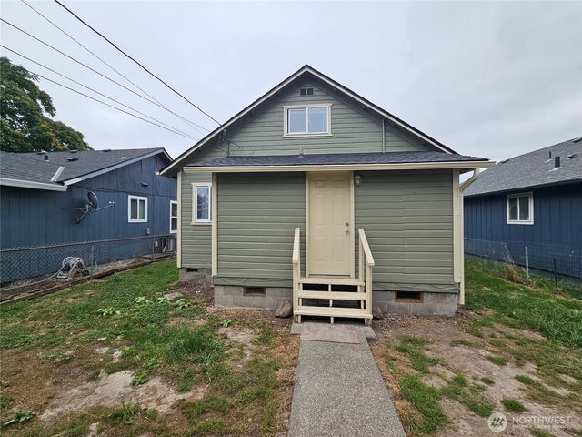 329 24th Street, Longview, WA 98632