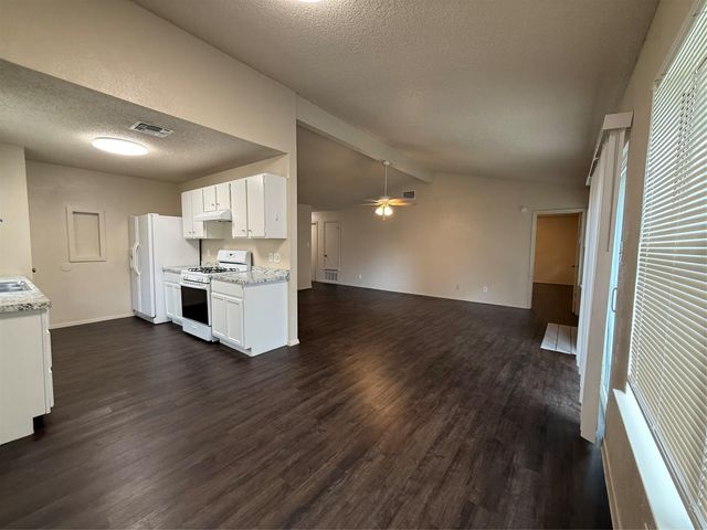2712 Cameron LOOP, Austin, TX 78745