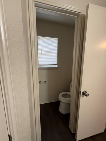 2712 Cameron LOOP, Austin, TX 78745