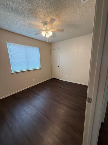 2712 Cameron LOOP, Austin, TX 78745