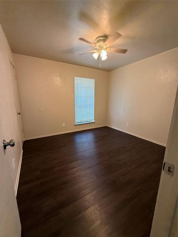 2712 Cameron LOOP, Austin, TX 78745
