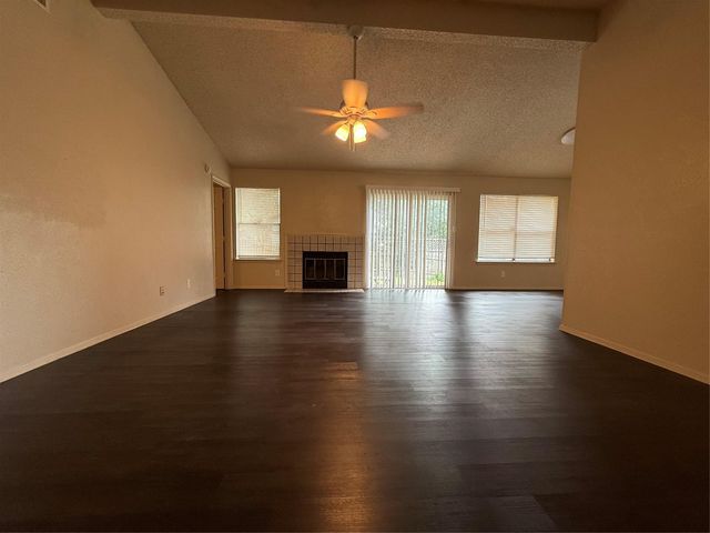 2712 Cameron LOOP, Austin, TX 78745