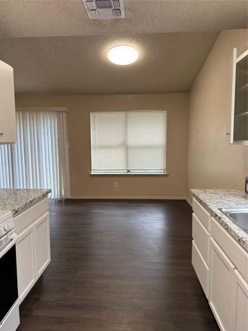 2712 Cameron LOOP, Austin, TX 78745