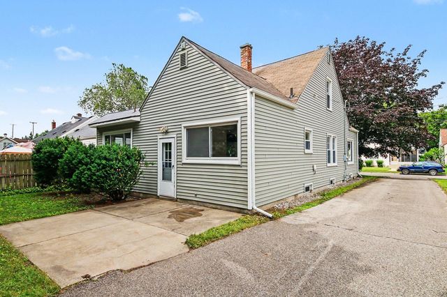 1930 Galewood Avenue SW, Wyoming, MI 49509
