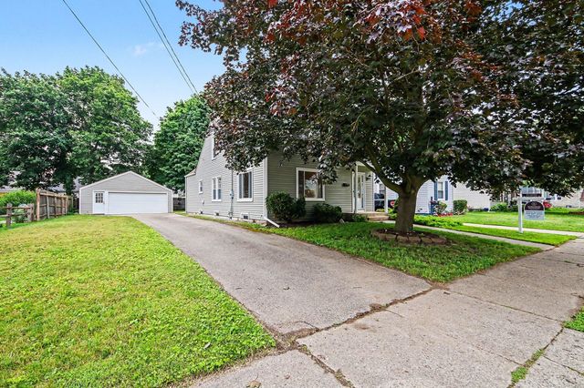 1930 Galewood Avenue SW, Wyoming, MI 49509