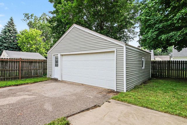1930 Galewood Avenue SW, Wyoming, MI 49509