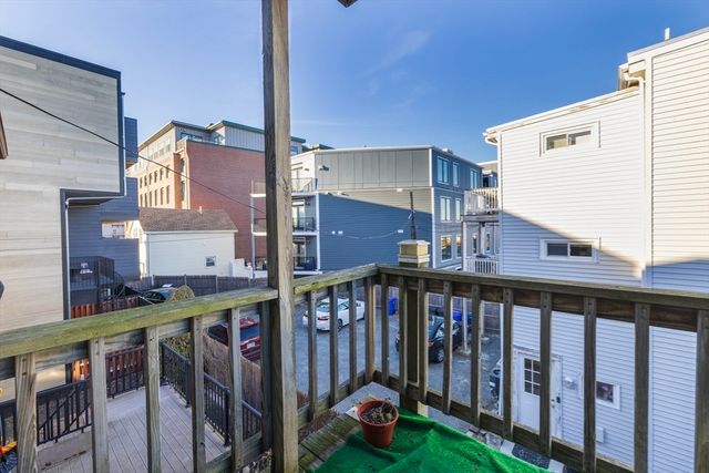 3 Kemble Pl 2, Boston, MA 02127