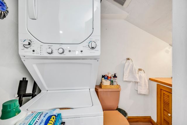 3 Kemble Pl 2, Boston, MA 02127