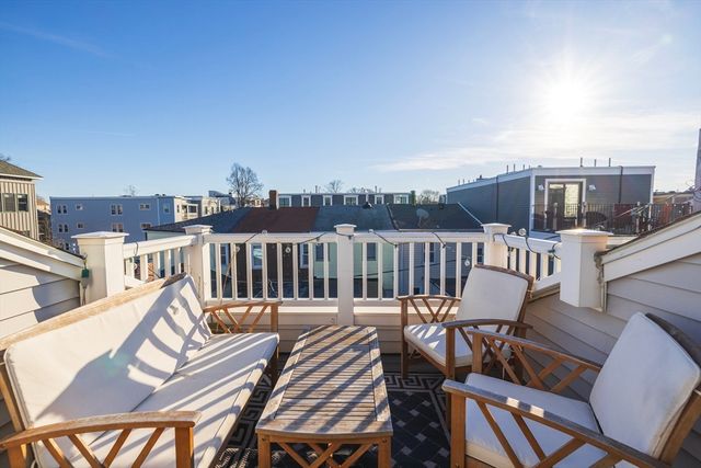 3 Kemble Pl 2, Boston, MA 02127