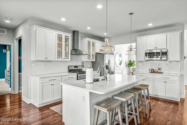 18104 Brightleaf Pl, Fisherville, KY 40023