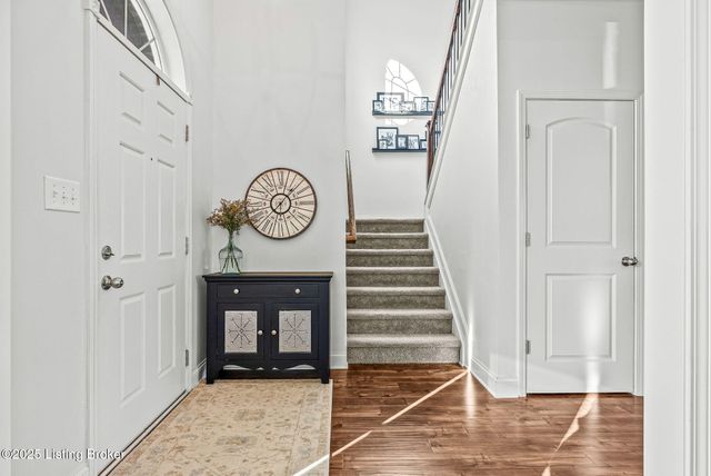 18104 Brightleaf Pl, Fisherville, KY 40023