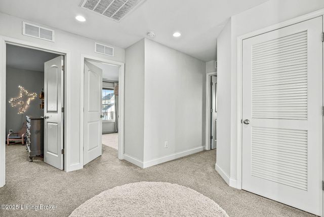 18104 Brightleaf Pl, Fisherville, KY 40023