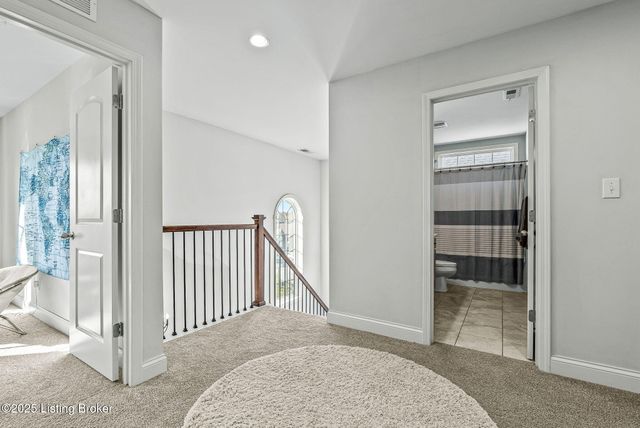 18104 Brightleaf Pl, Fisherville, KY 40023