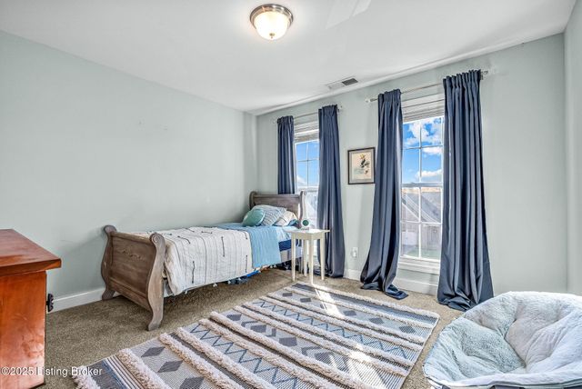 18104 Brightleaf Pl, Fisherville, KY 40023