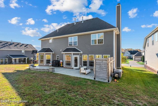 18104 Brightleaf Pl, Fisherville, KY 40023