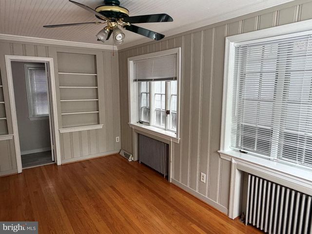 4905 MONTGOMERY LN, Bethesda, MD 20814