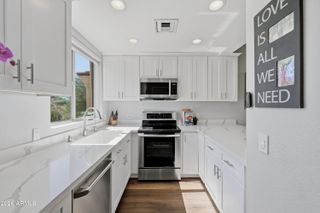 7887 N 16TH Street 226, Phoenix, AZ 85020